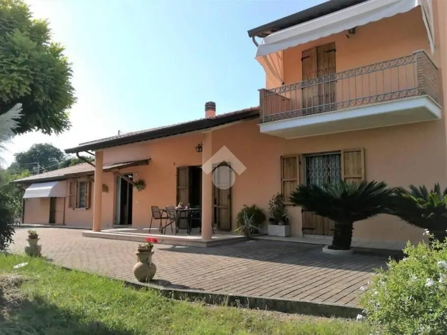פרוג'ה Camera Privata In Villa Con Ingresso Indipendente E Grande Giardino