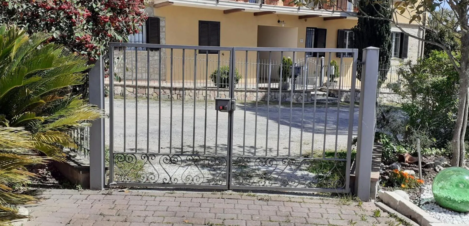 Guest house Camera Privata In Villa Con Ingresso Indipendente E Grande Giardino Perugia