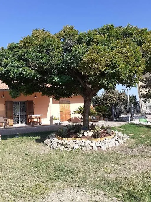 Camera Privata In Villa Con Ingresso Indipendente E Grande Giardino Perugia
