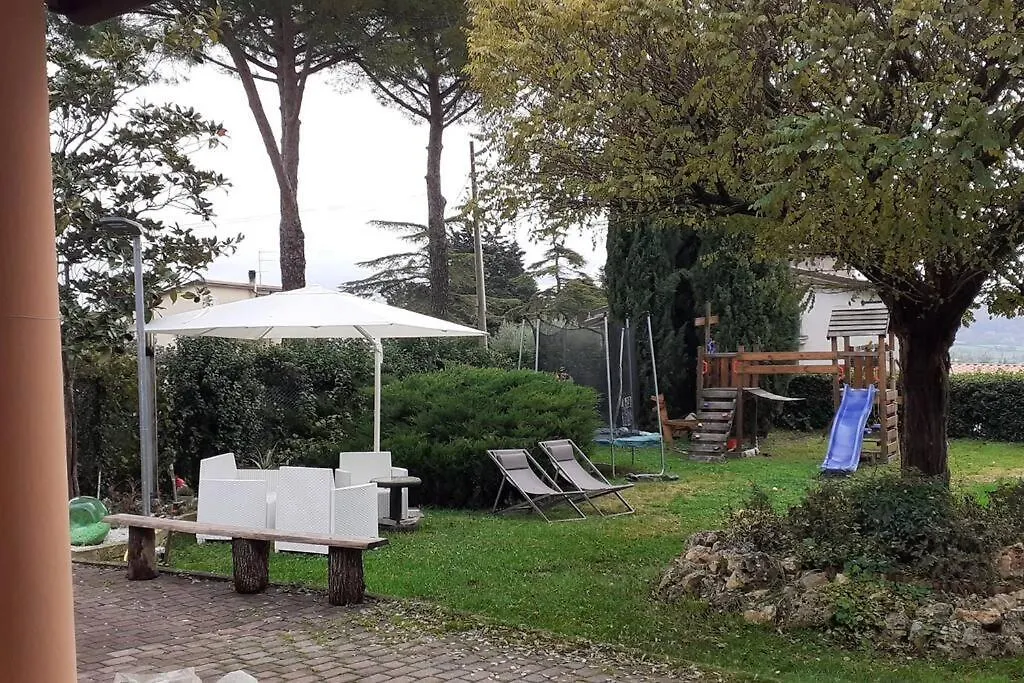 Guest house Camera Privata In Villa Con Ingresso Indipendente E Grande Giardino Perugia